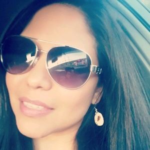 Meet your Posher, Bonnie